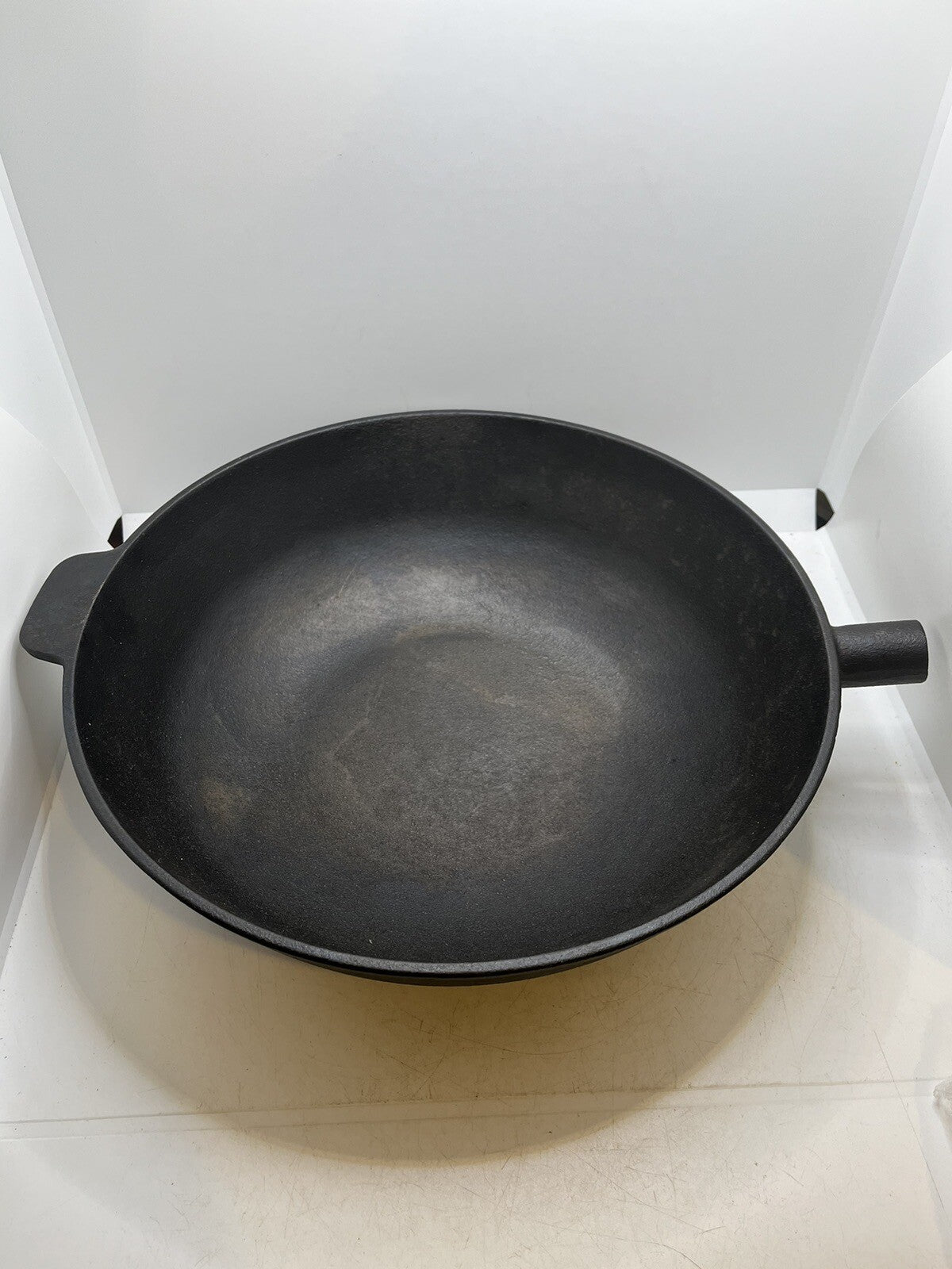 Kasian House Cast Iron Wok with Wooden Handle and Lid, Pre-Seasoned, 12" Dia