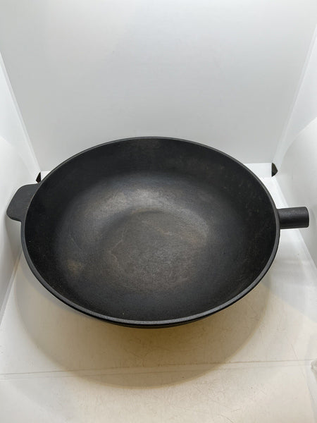 Kasian House Cast Iron Wok with Wooden Handle and Lid, Pre-Seasoned, 12" Dia