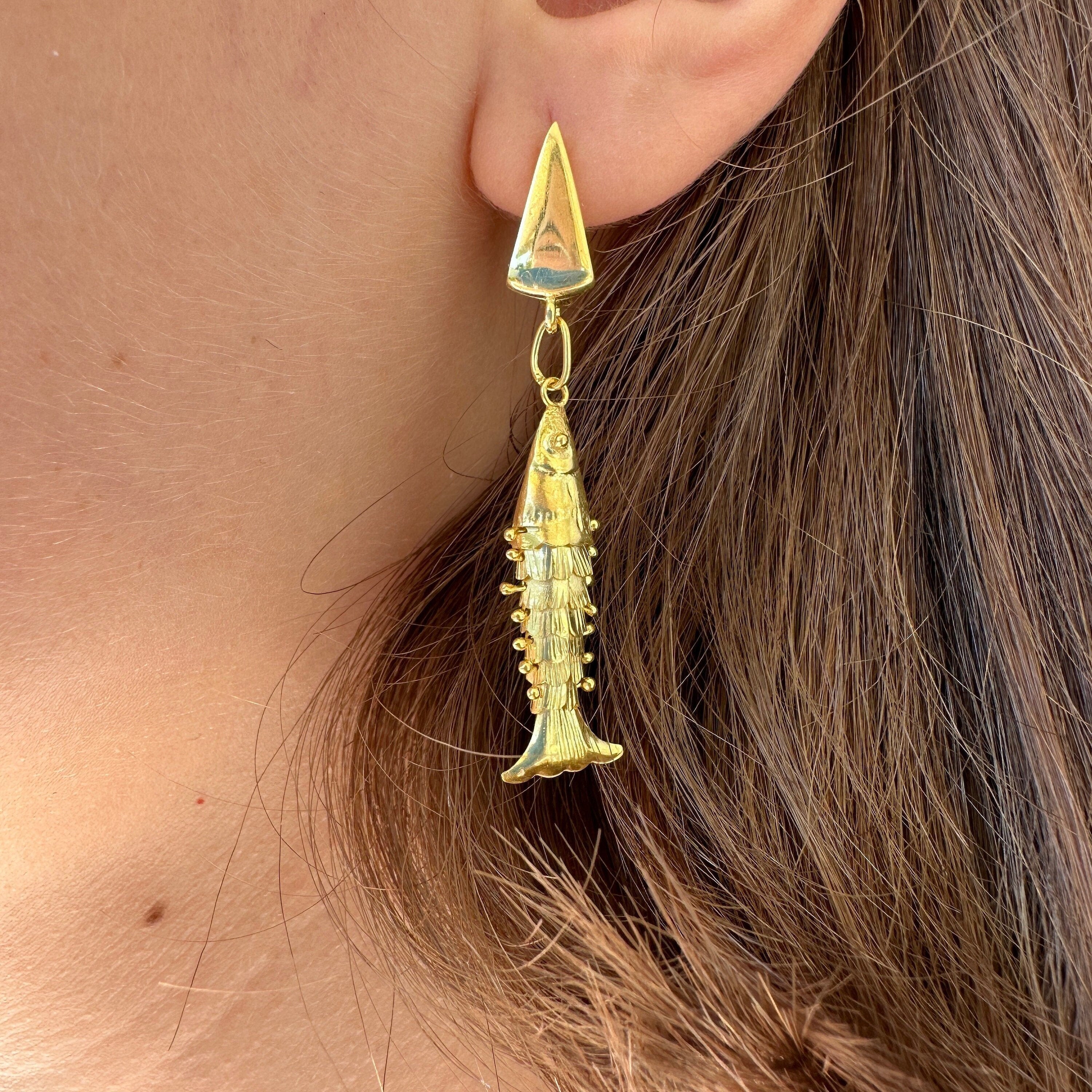 Little Fish Dangle Earrings, 925 Sterling Silver 3D Movable Fish Earrings, Pisces Symbol Earrings, Articulated Fish, Minimal Fish Jewelry