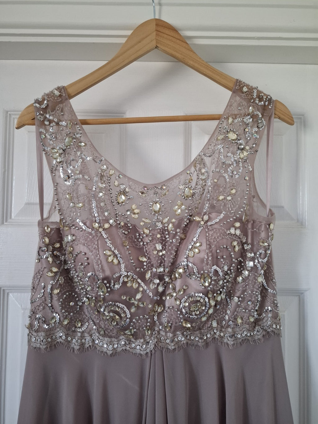 Stunning Manon embellished Nude Pink/Mushroom Evening Cruise Dress 16