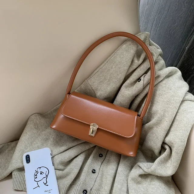 2024 Popular Retro Niche Baguette Shoulder Bag French Bag Western Style Portable New Tide Fashion Handbag Armpit Women's Bag